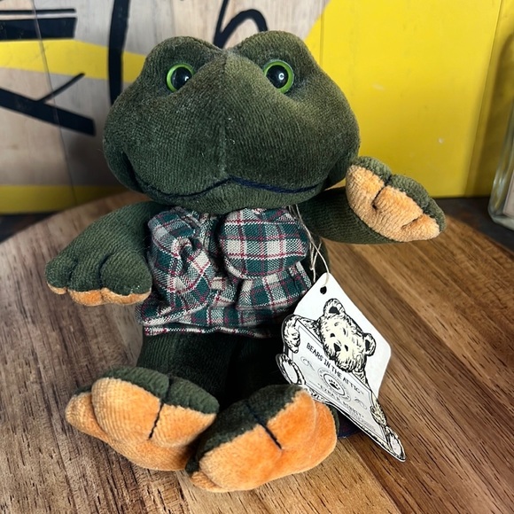 Ezra R. Ribbit 6.5 Plush Frog  Bears in the Attic Collectible style #566470 - Picture 1 of 13